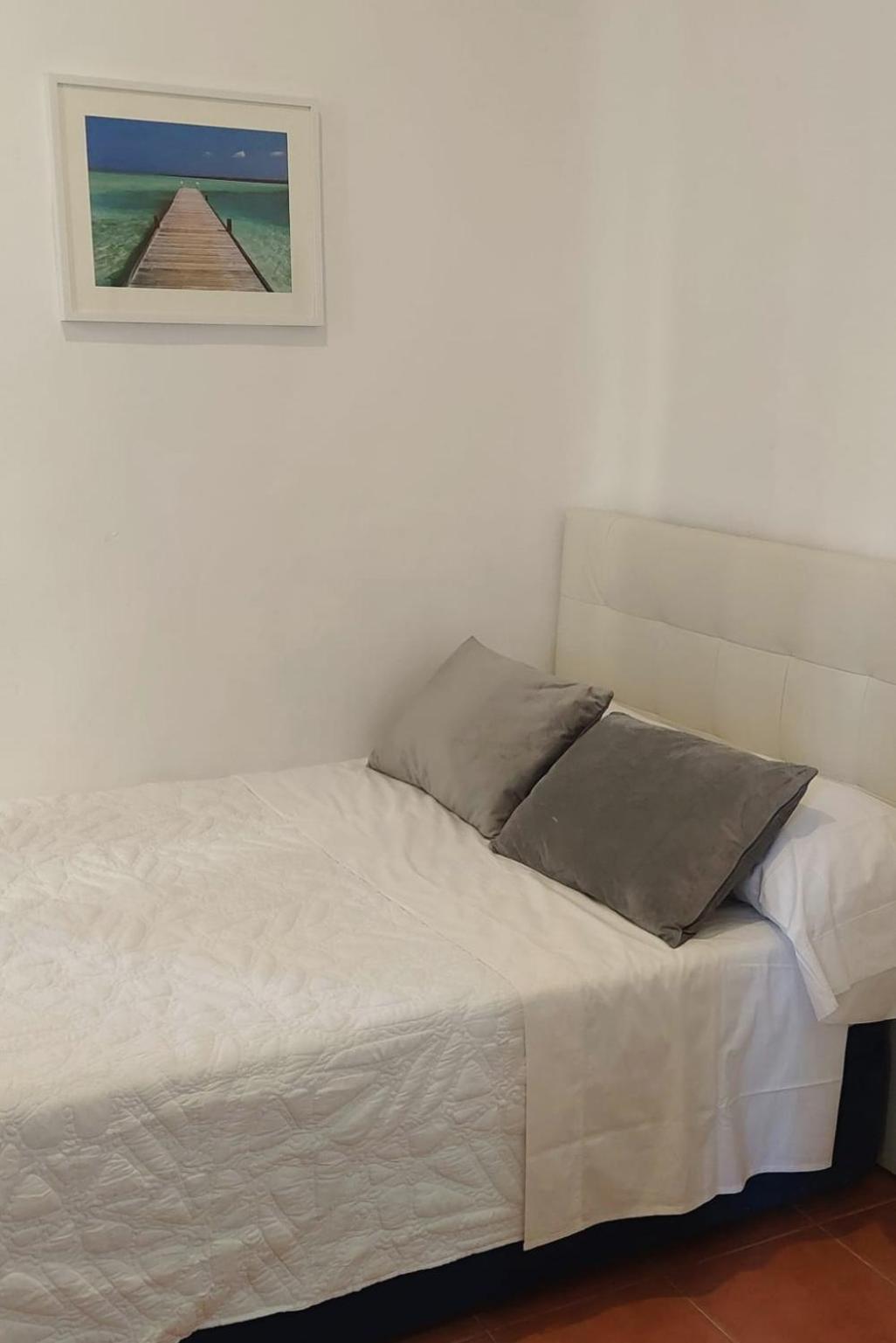 Habitacion Cerca Centro De Madrid Rom bilde